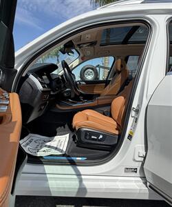 2022 BMW X7 xDrive40i   - Photo 6 - Bakersfield, CA 93301