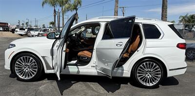 2022 BMW X7 xDrive40i   - Photo 5 - Bakersfield, CA 93301
