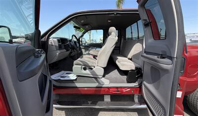 2001 Ford F-250 Super Duty XL - Photo 6 - Bakersfield, CA 93305