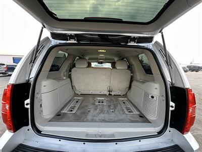 2014 Chevrolet Tahoe LT   - Photo 10 - Bakersfield, CA 93305