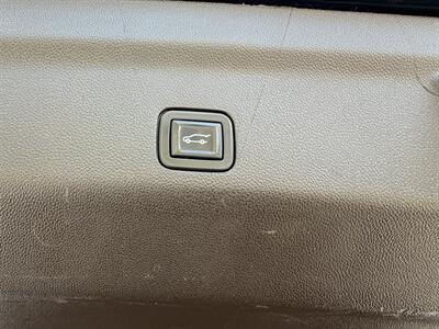 2021 Chevrolet Tahoe LT - Photo 18 - Bakersfield, CA 93301