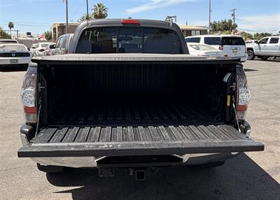 2011 Toyota Tacoma V6   - Photo 11 - Bakersfield, CA 93305
