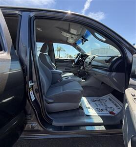 2011 Toyota Tacoma V6   - Photo 16 - Bakersfield, CA 93305