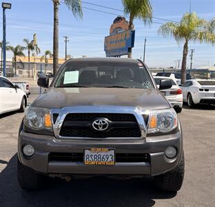 2011 Toyota Tacoma V6   - Photo 2 - Bakersfield, CA 93305