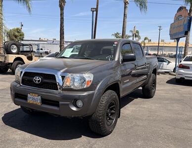 2011 Toyota Tacoma V6   - Photo 3 - Bakersfield, CA 93305