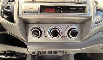 2011 Toyota Tacoma V6   - Photo 22 - Bakersfield, CA 93305