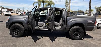 2011 Toyota Tacoma V6   - Photo 5 - Bakersfield, CA 93305