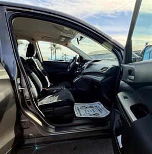 2014 Honda CR-V LX   - Photo 16 - Bakersfield, CA 93305