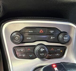 2019 Dodge Challenger SXT   - Photo 26 - Bakersfield, CA 93305