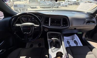 2019 Dodge Challenger SXT   - Photo 16 - Bakersfield, CA 93305