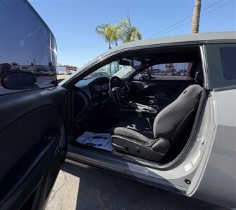 2019 Dodge Challenger SXT   - Photo 5 - Bakersfield, CA 93305