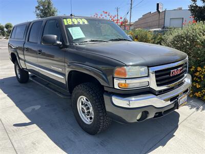 2005 GMC Sierra 2500HD Work Truck   - Photo 2 - Bakersfield, CA 93305