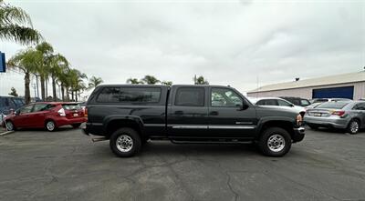 2005 GMC Sierra 2500HD Work Truck   - Photo 11 - Bakersfield, CA 93301