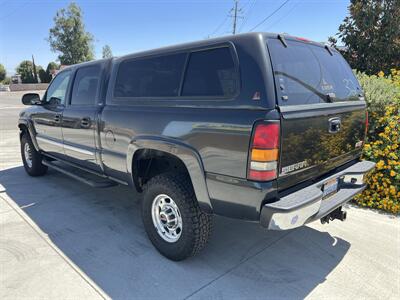 2005 GMC Sierra 2500HD Work Truck   - Photo 7 - Bakersfield, CA 93305