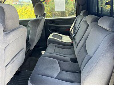 2005 GMC Sierra 2500HD Work Truck   - Photo 16 - Bakersfield, CA 93305
