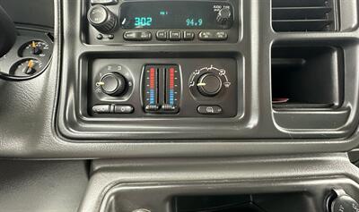 2005 GMC Sierra 2500HD Work Truck   - Photo 19 - Bakersfield, CA 93301