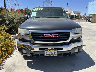 2005 GMC Sierra 2500HD Work Truck   - Photo 5 - Bakersfield, CA 93305