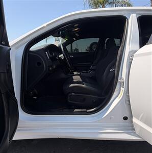 2019 Dodge Charger R/T - Photo 6 - Bakersfield, CA 93301