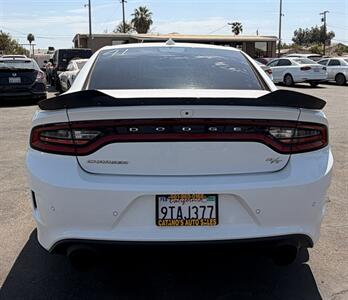 2019 Dodge Charger R/T - Photo 10 - Bakersfield, CA 93301