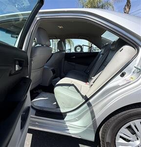2012 Toyota Camry LE   - Photo 7 - Bakersfield, CA 93305