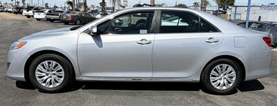 2012 Toyota Camry LE   - Photo 4 - Bakersfield, CA 93305
