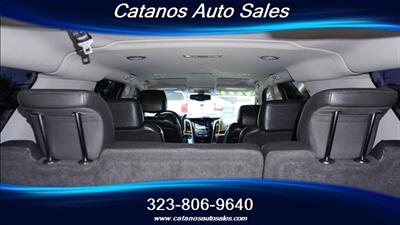 2020 Cadillac Escalade ESV Standard   - Photo 15 - Bakersfield, CA 93301