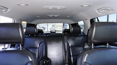 2021 Chevrolet Traverse LT Leather   - Photo 19 - Bakersfield, CA 93305