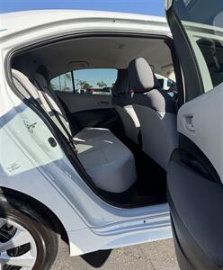 2022 Toyota Corolla LE - Photo 19 - Bakersfield, CA 93301
