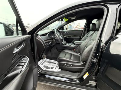 2019 Cadillac XT4 Sport   - Photo 6 - Bakersfield, CA 93301