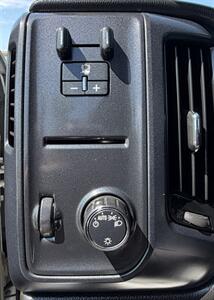 2018 Chevrolet Silverado 2500HD Work Truck   - Photo 9 - Bakersfield, CA 93301