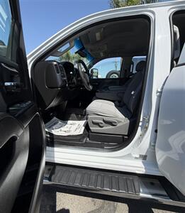2018 Chevrolet Silverado 2500HD Work Truck   - Photo 6 - Bakersfield, CA 93301