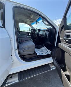 2018 Chevrolet Silverado 2500HD Work Truck   - Photo 17 - Bakersfield, CA 93301