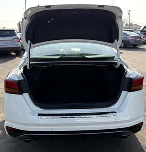 2022 Nissan Altima 2.5 SR   - Photo 10 - Bakersfield, CA 93301