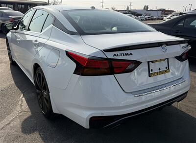 2022 Nissan Altima 2.5 SR   - Photo 8 - Bakersfield, CA 93301
