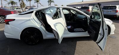 2022 Nissan Altima 2.5 SR   - Photo 15 - Bakersfield, CA 93301