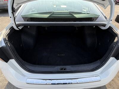 2022 Nissan Altima 2.5 SR   - Photo 11 - Bakersfield, CA 93301