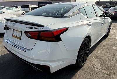 2022 Nissan Altima 2.5 SR   - Photo 13 - Bakersfield, CA 93301