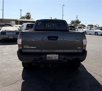 2011 Toyota Tacoma PreRunner V6 - Photo 9 - Bakersfield, CA 93305
