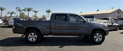 2011 Toyota Tacoma PreRunner V6 - Photo 14 - Bakersfield, CA 93305