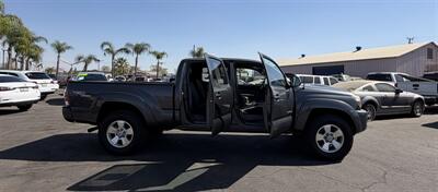 2011 Toyota Tacoma PreRunner V6 - Photo 15 - Bakersfield, CA 93305