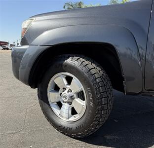 2011 Toyota Tacoma PreRunner V6 - Photo 24 - Bakersfield, CA 93305
