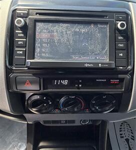 2014 Toyota Tacoma PreRunner V6   - Photo 25 - Bakersfield, CA 93305