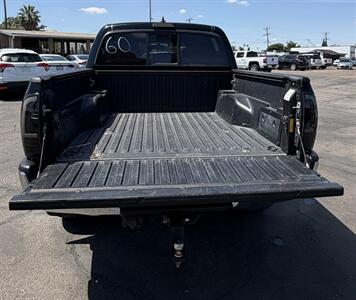2014 Toyota Tacoma PreRunner V6   - Photo 14 - Bakersfield, CA 93305
