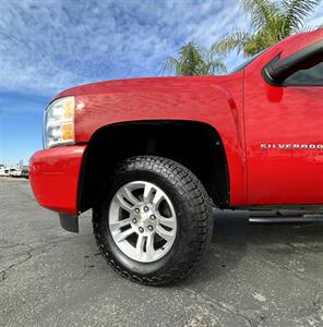 2011 Chevrolet Silverado 1500 LT - Photo 23 - Bakersfield, CA 93301