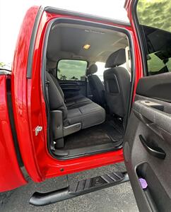 2011 Chevrolet Silverado 1500 LT - Photo 15 - Bakersfield, CA 93301