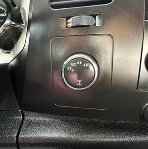 2011 Chevrolet Silverado 1500 LT - Photo 22 - Bakersfield, CA 93301