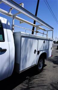 2008 Chevrolet Silverado 2500 Work Truck Long Box 4WD   - Photo 4 - Bakersfield, CA 93305