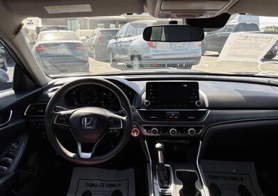 2019 Honda CR-V LX - Photo 20 - Bakersfield, CA 93305