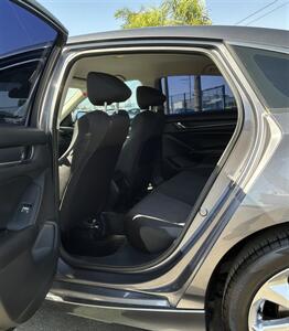 2019 Honda CR-V LX - Photo 7 - Bakersfield, CA 93305