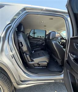 2019 Chevrolet Traverse LT Leather - Photo 20 - Bakersfield, CA 93305